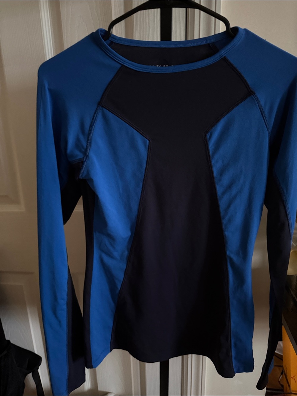 Tory Sport Blue and Navy Colorblock Long Sleeve Performance Tee